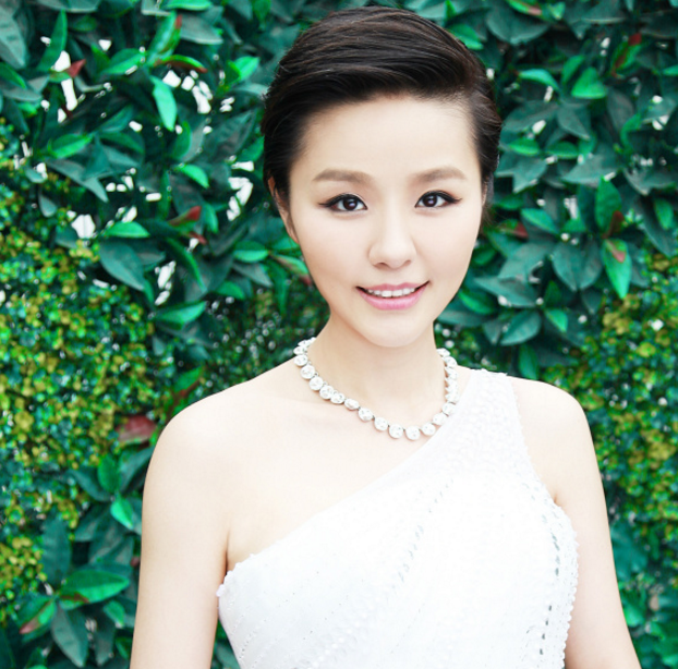 网友:永远是我心中的lisa榕