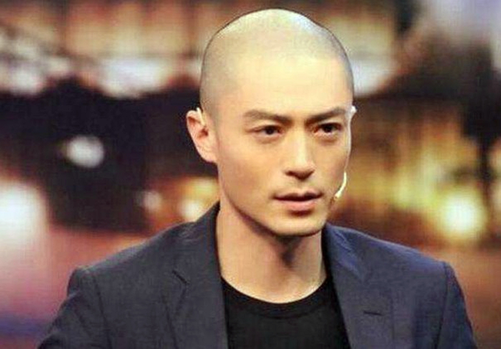 霍建华光头眼前一亮,彭于晏光头依旧很帅,看到胡歌直接笑喷了!