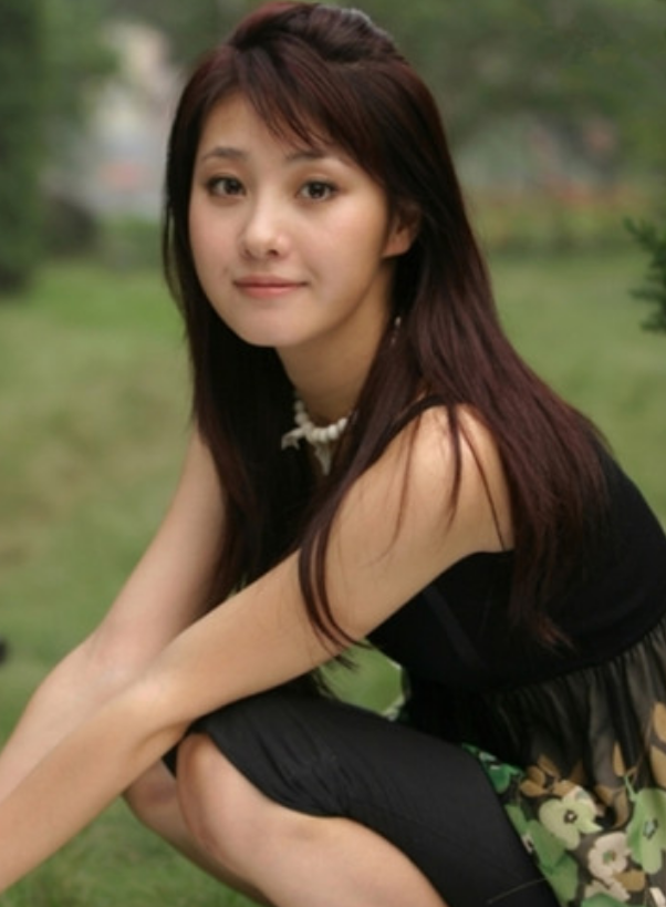 同样83年出生,赵冉,曲婉婷,刘竞都没老,而她却是40岁容颜