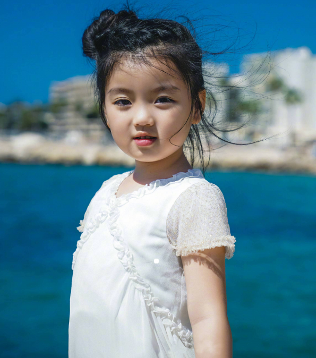 中国最火的四位小童星,刘楚恬第三,阿拉蕾第二,第一爸爸超帅!