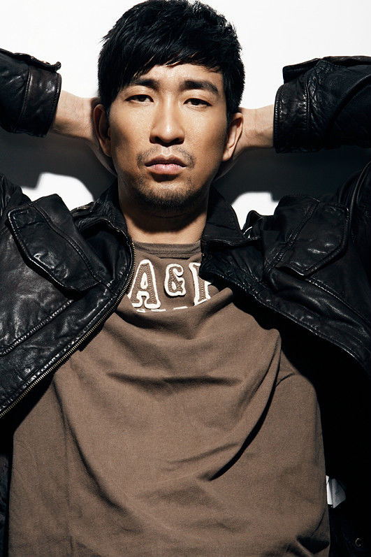 段奕宏从二十多岁到今年44岁,经历了话剧,电视剧