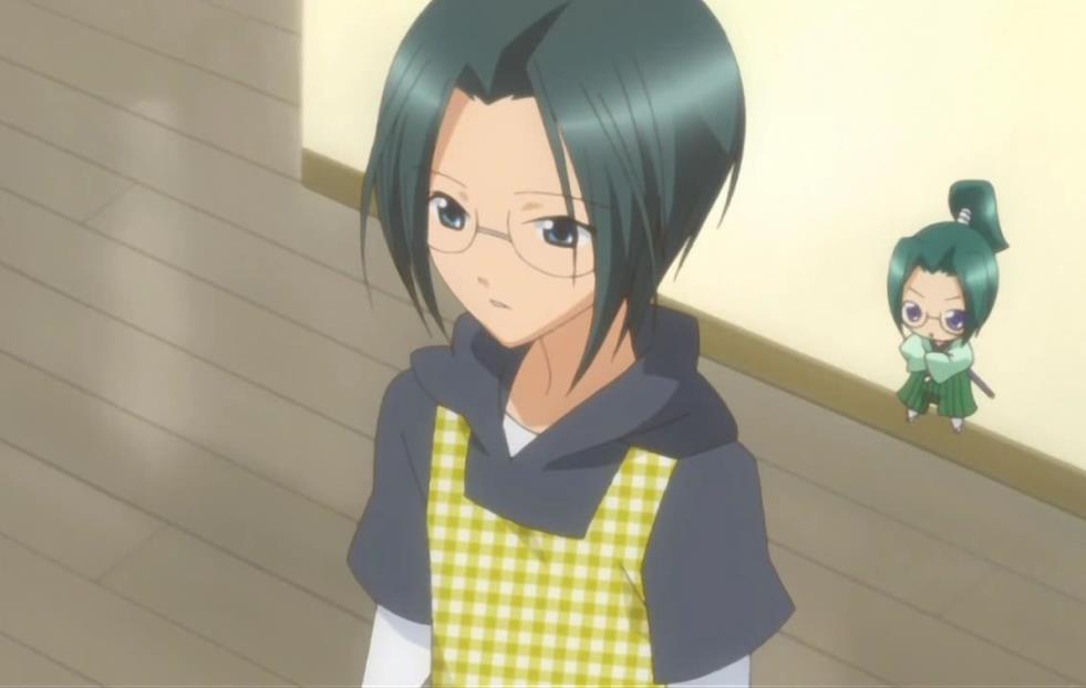 自留长发,再加上有着长长的睫毛,所以经常被人说是长得很像女孩子.