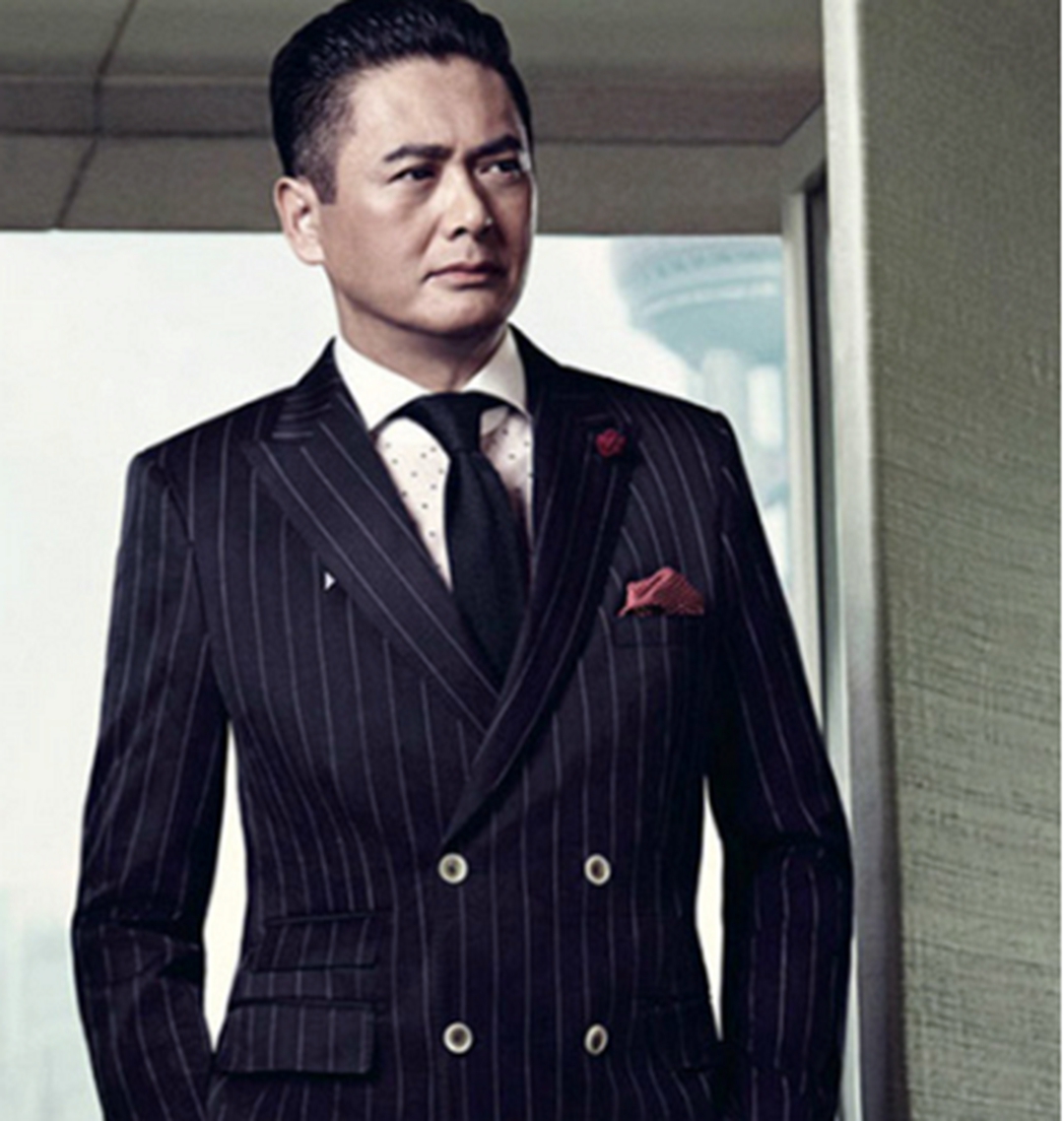 李连杰穿西装给打68分,周润发打88分,而他100分都嫌少