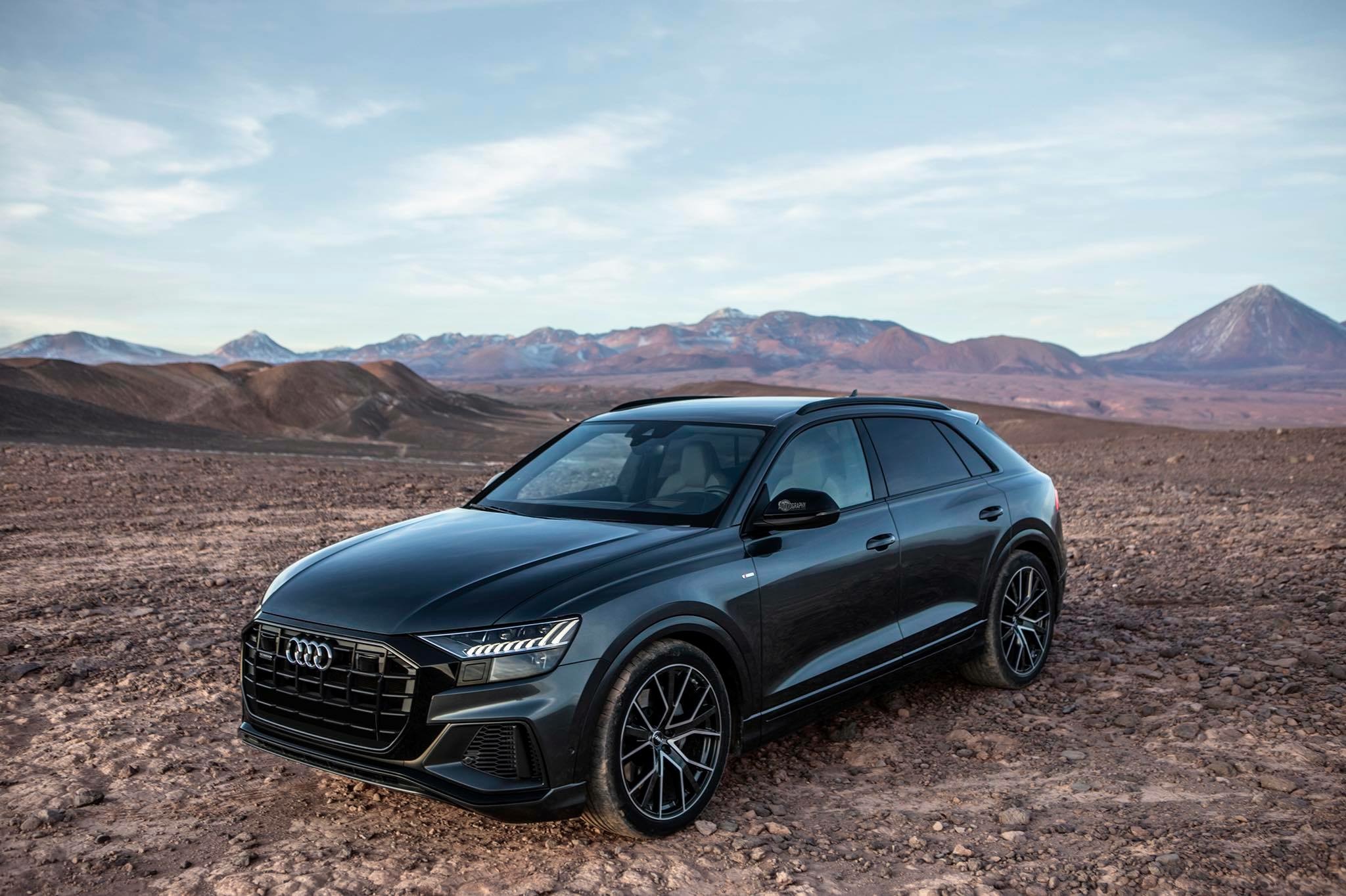 奥迪q8街拍,气势不输兰博基尼urus,或继承r8的路线!