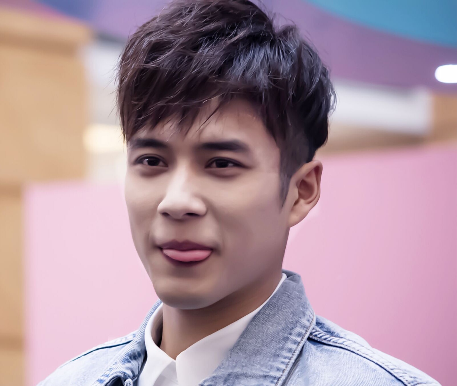 韩东君和胡冰卿首次cp新剧将播!陪你《重返20岁》欢愉酷热夏季!