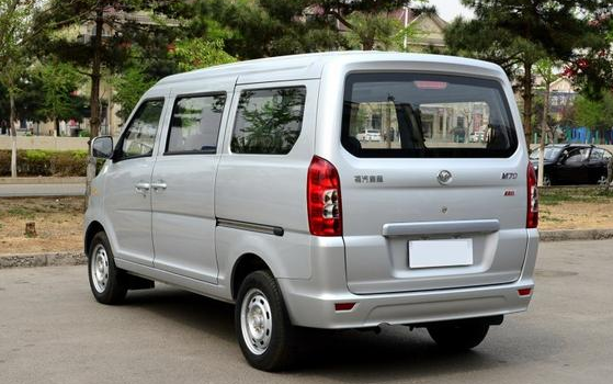 福汽启腾m70面包车怎么样?面包车圈里,比较没有存在感的一台