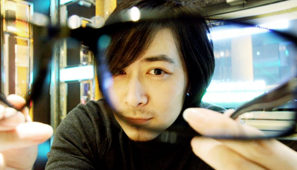 郭帅:在铠甲勇士中扮演风鹰铠甲召唤者东杉,剧中像个大叔,现在已经