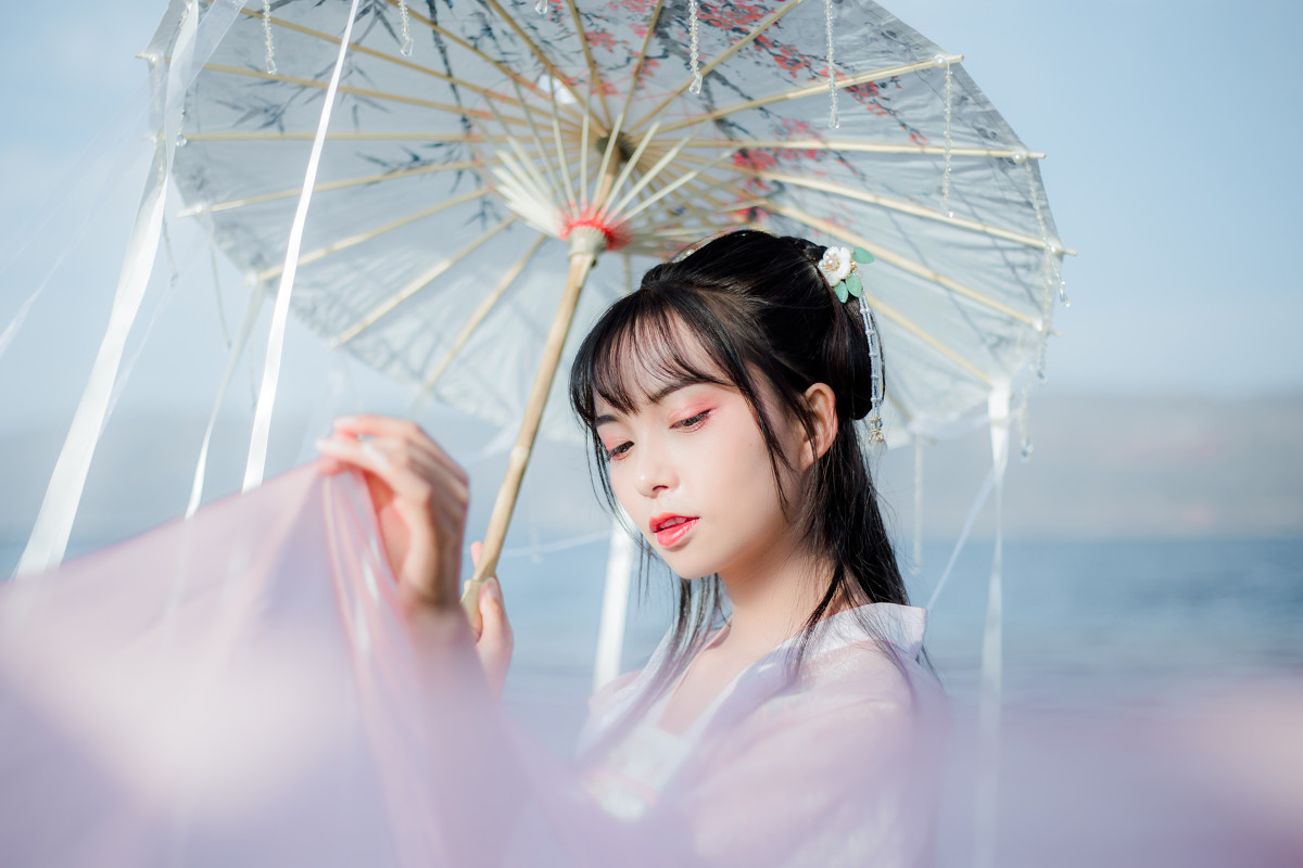 古韵悠悠,衣袖飘飘 摄影:楠格小千 转载自百家号作者:7how