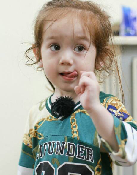 在放开我北鼻的中,jackson被误认是女孩子,到底是男是女呢