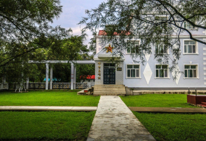 209高地是珍宝岛战役的炮兵指挥所和前沿指挥部,也是我国境内距珍宝岛