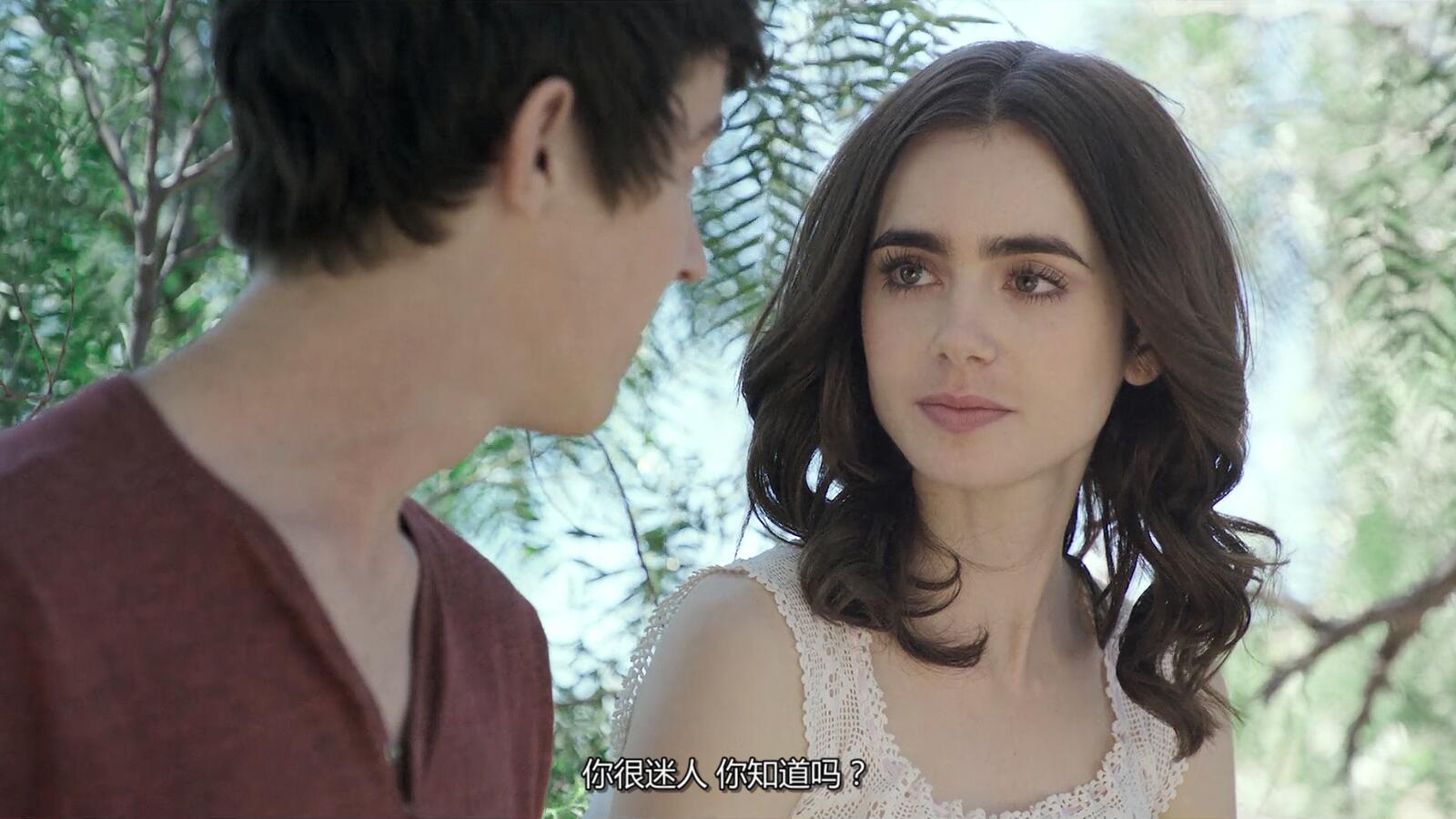 莉莉·柯林斯的电影合集,性感到骨子里