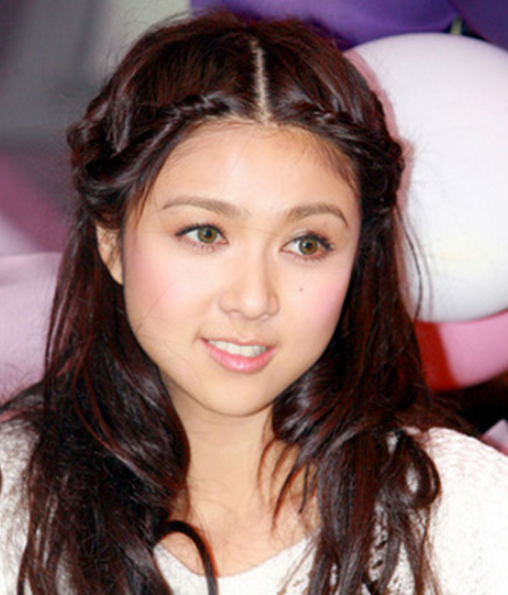 女星泪痣妆,李冰冰打79分,热巴99分,而她一分都不想给!