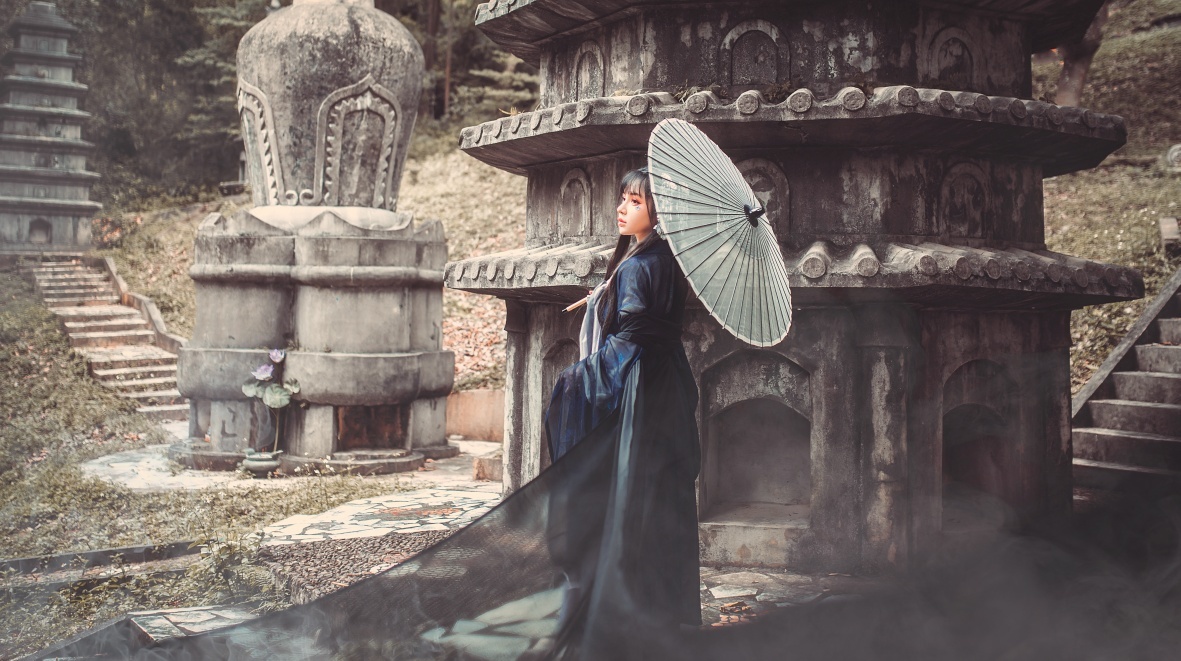 艺术摄影:回首红尘醉 半生浮华闲