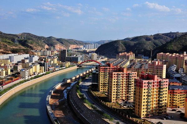 子洲县位于陕北黄土高原丘陵沟壑区腹地,榆林市南缘.