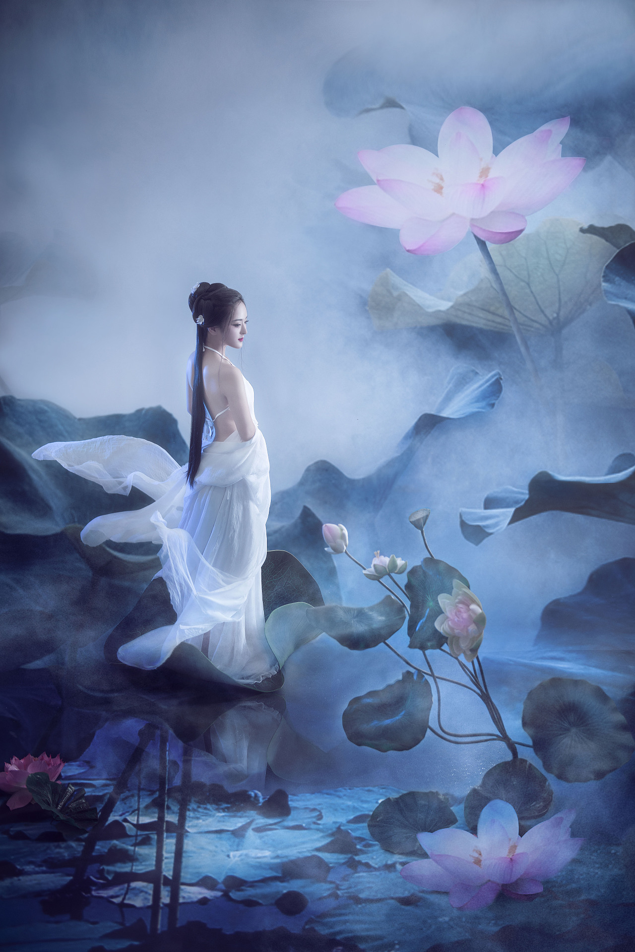 美女摄影:荷花仙子下凡间