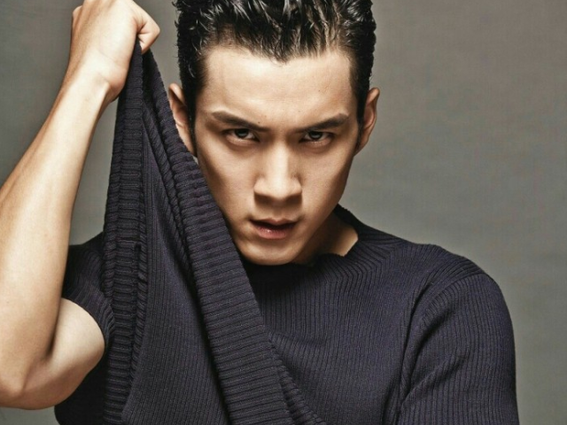 硬汉鲜肉韩东君4张帅照,力量型男,看到图二就hold不住了!