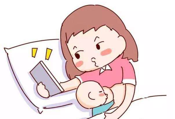 哺乳时,妈妈多做这件事,宝宝会感到幸福!