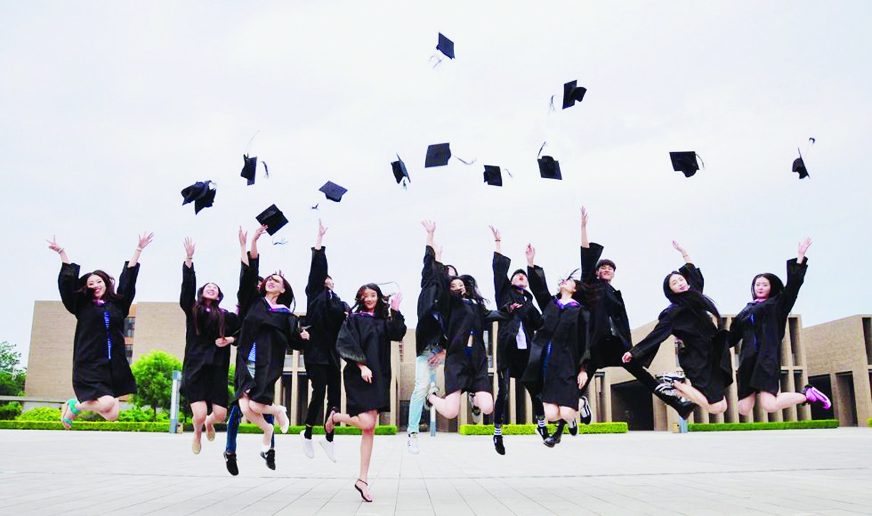 此刻毕业的你,是否也在为未来担忧与迷茫