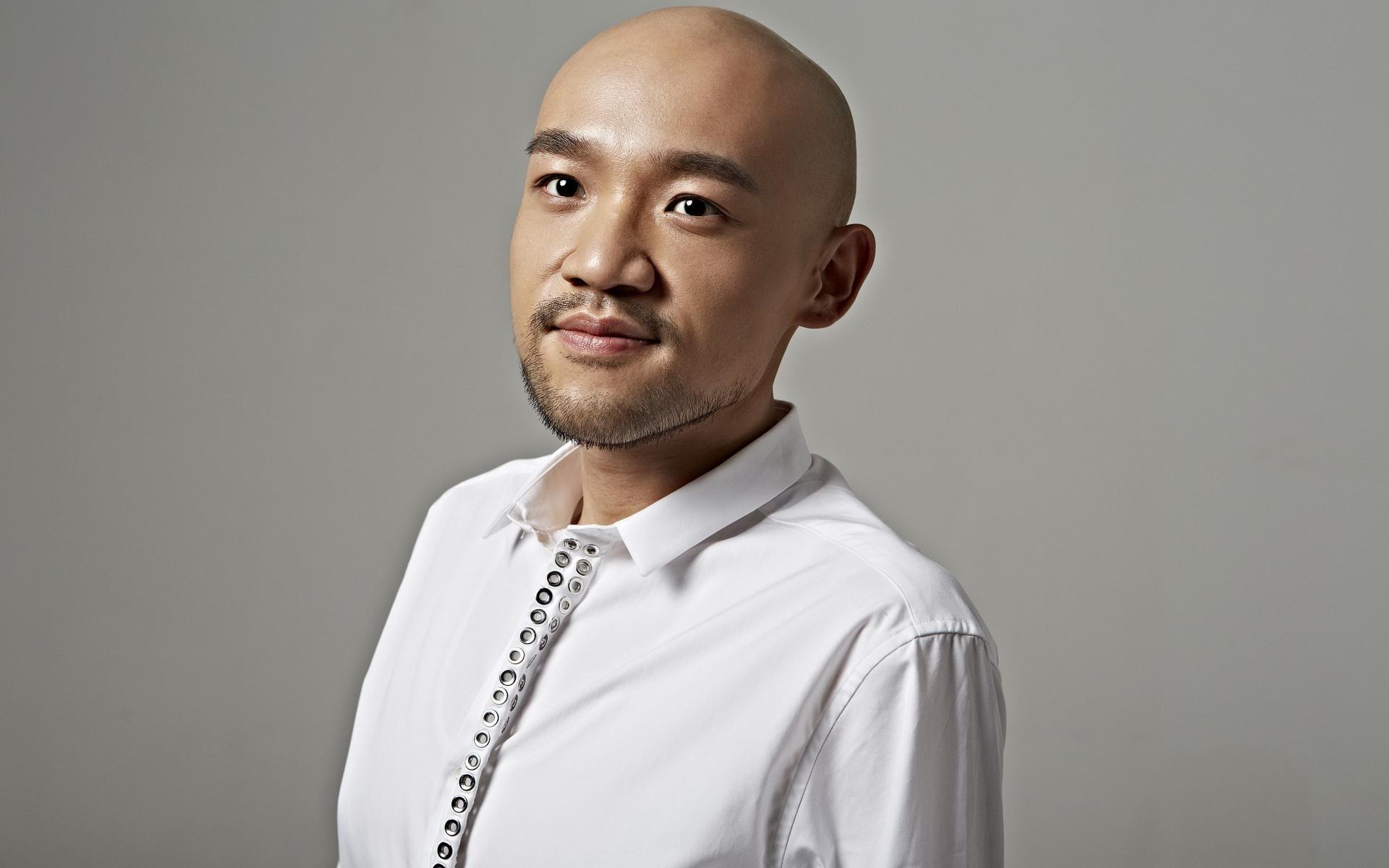 但是随后的李维真推出来新歌反响平平,近两年已经很少有看到他的消