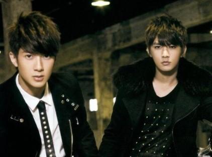 炎亚纶说詹姆斯是大猩猩被骂,他这样回应,网友:难怪吴尊不理你