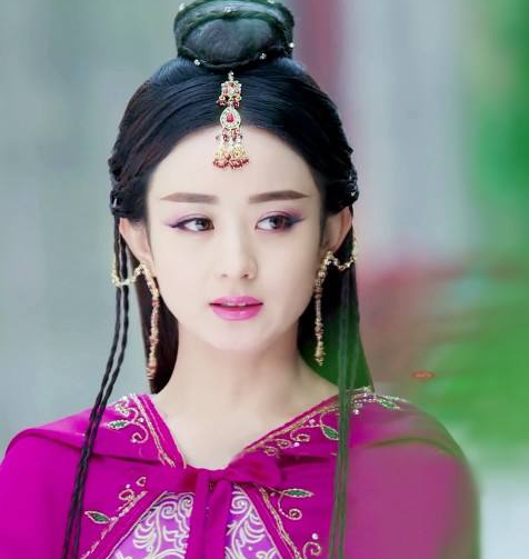 演过公主的女星:赵丽颖惊艳,热巴灵动,而她才是最受欢迎的一个