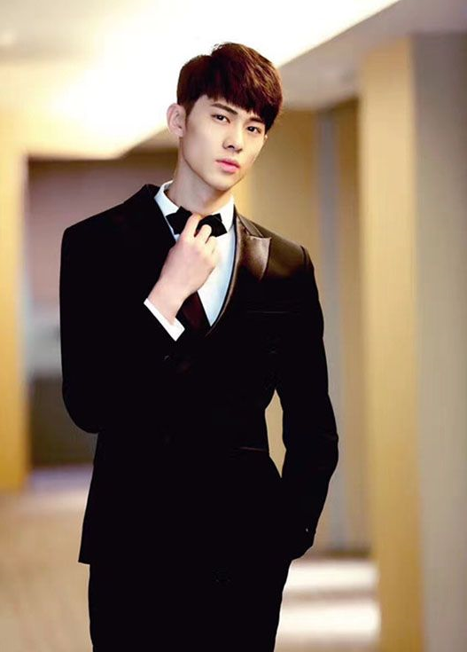 《扶摇》中男演员换上西装,阮经天垫底,他瞬间逆袭变男神