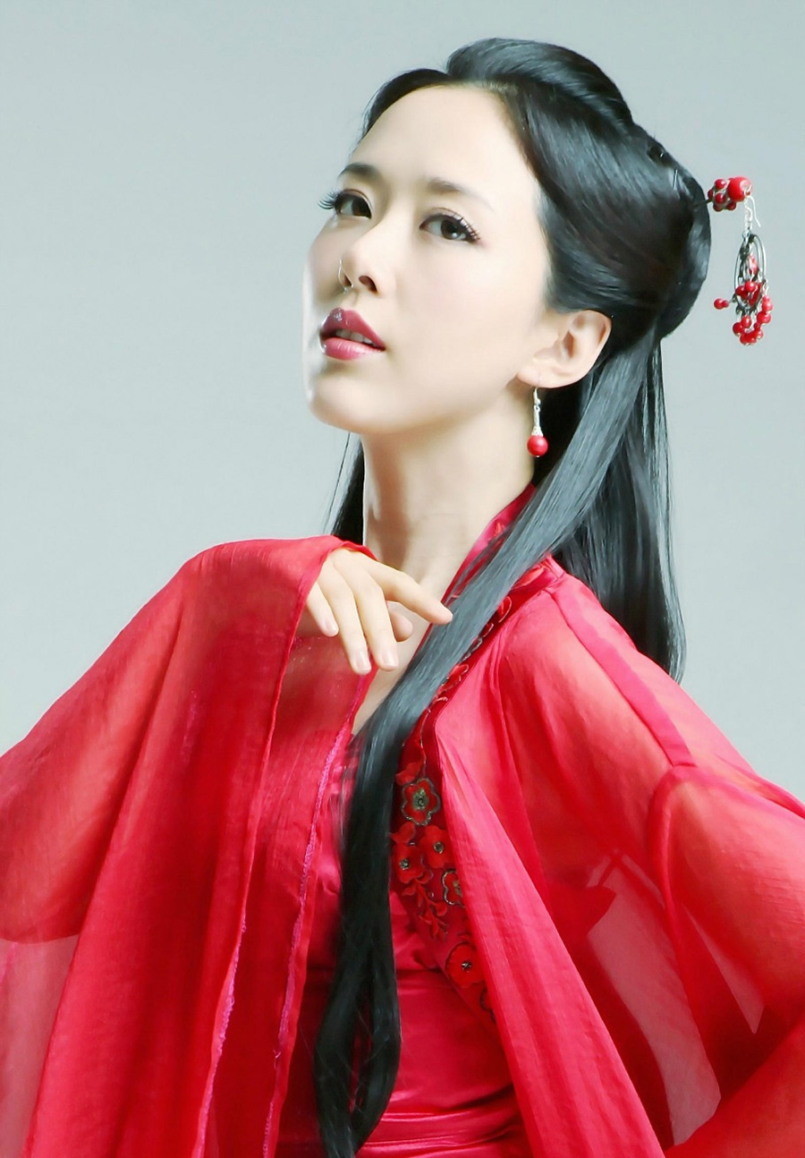 美图摄影:一袭红衣,绝代风华