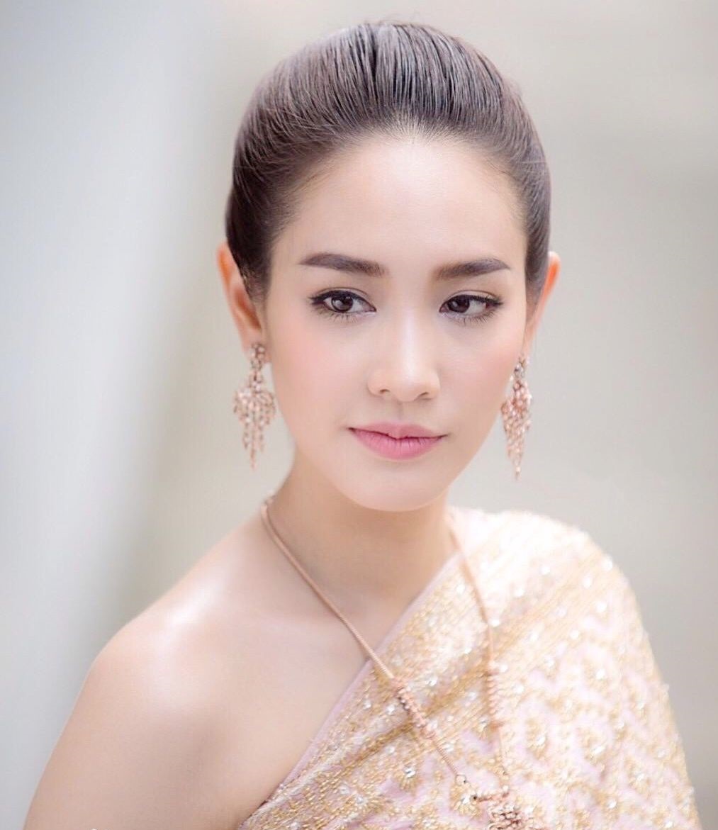 清丽脱俗的漂亮小姐姐,泰国少女选美冠军:皮查雅·瓦塔那蒙迪里