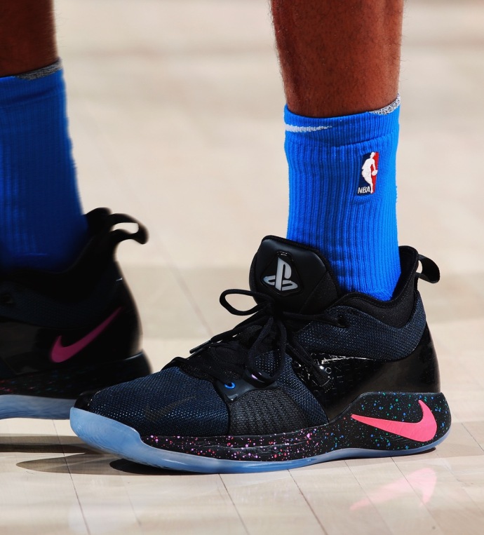 保罗乔治17-18赛季的pg2球鞋配色,你最喜欢是哪一款?