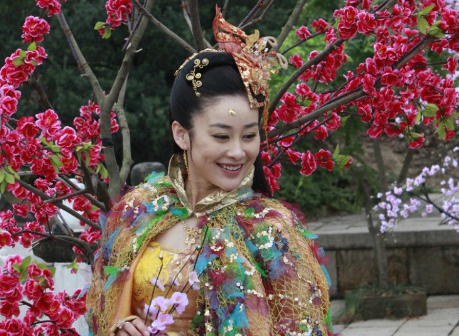 新版的七仙女,她们的妆容你喜欢吗?七个中谁最好看呢?