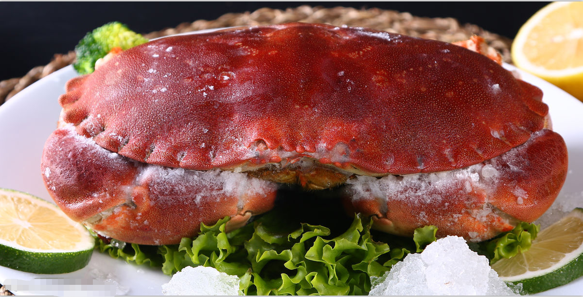 国外小伙买只馒头蟹花500美元,网友:光看他的吃相,我就流口水