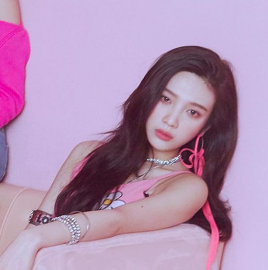 红贝贝wendy近日瘦到有马甲线,网友:果然是胖着玩玩