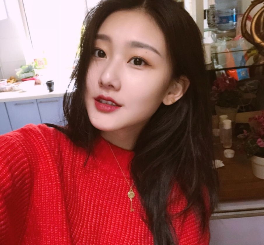 杨幂捧她投资两部剧,杨芸帮她被顶上风口浪尖,网友:还不火?