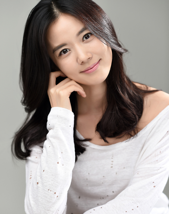 郭珍霓,1982年1月8日生于黑龙江省哈尔滨市,中国女