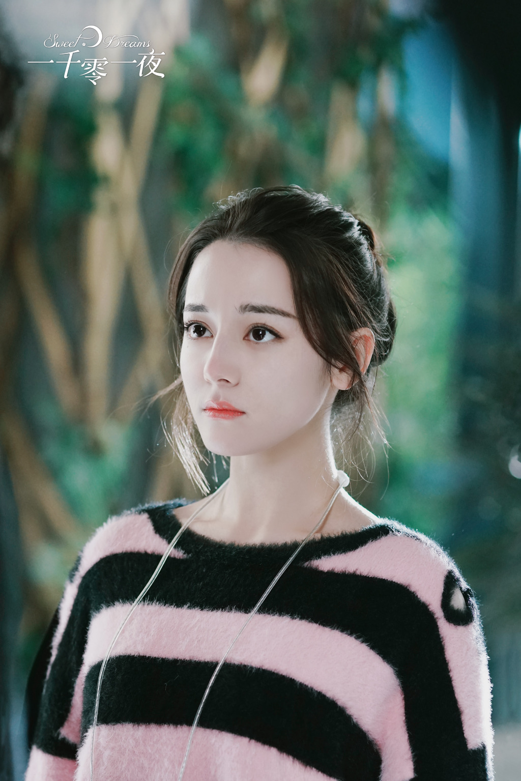 《一千零一夜》迪丽热巴各种造型,丸子头可爱,小倩造型让人惊艳