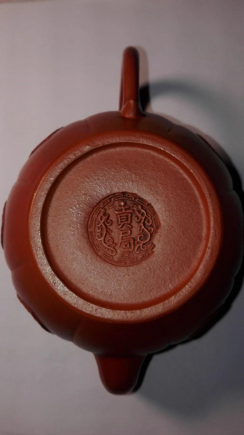 外销泰国的"贡局款"紫砂壶,刻绘精美