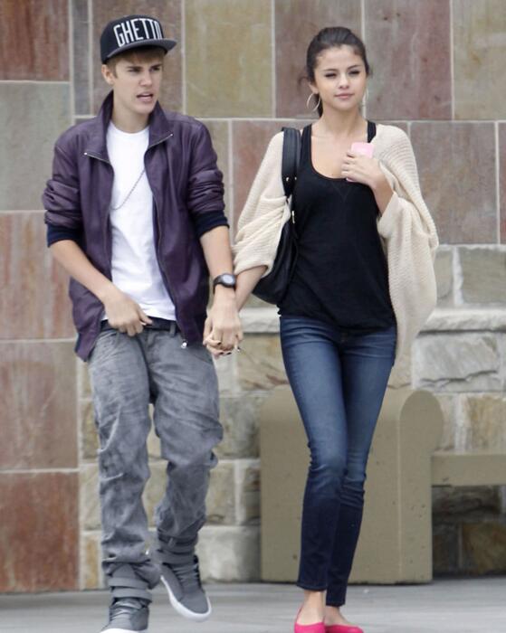 贾斯汀·比伯订婚,女友不是赛琳娜,你怎么看这段9年的感情?