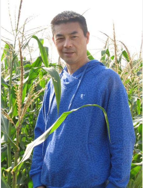 命运弄人,一生为了演艺事业晚年却遭受病痛的折磨,2011年曹秋根在上海