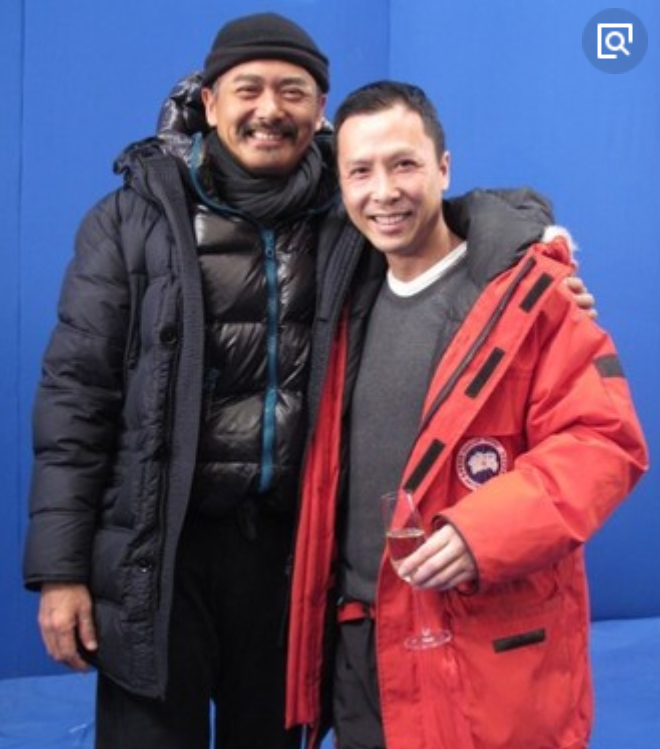 周润发和谁合照都没输过,唯独遇到图5,网友:这气场不相上下!