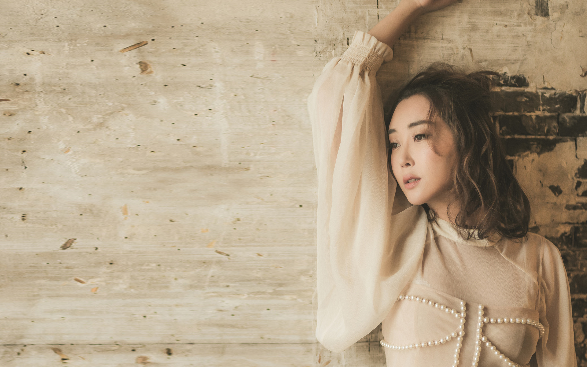 杜若溪:娴静脱俗,亭亭玉立