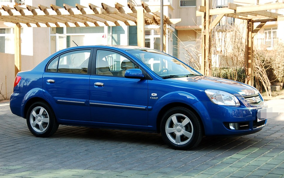 充满时尚运动风格的锐欧,视觉冲击力较强,辨识度很高!