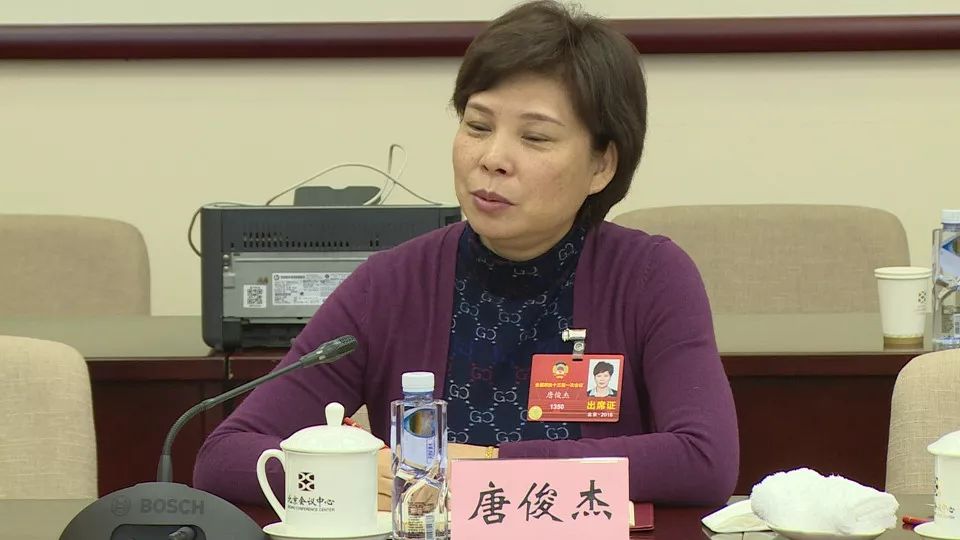 一分半·全国两会|唐俊杰委员:关注公共食品安全 建立可追溯平台