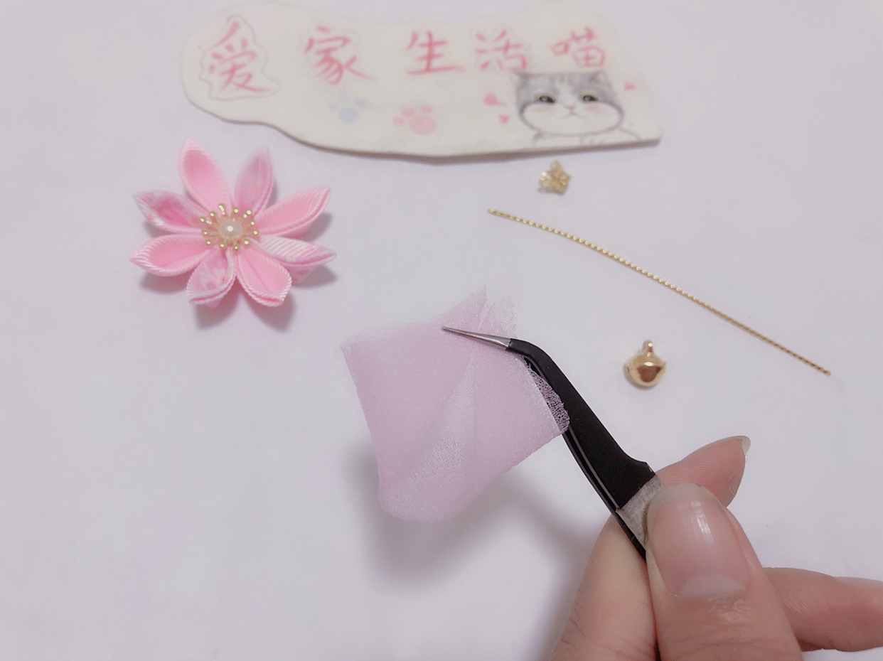 古風絲帶花朵髮夾教程,搭配漢服的手工髮飾,自己就可以做出來