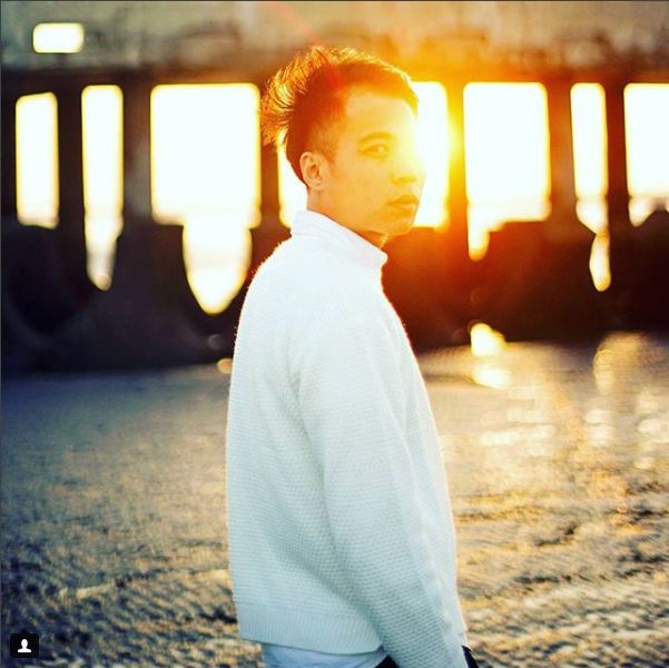 justinkuzco 即使颜值不算高的男生也能利用逆光出大片.