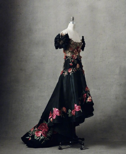 玛切萨宫廷风哥特裙,统一次元审美的仙女裙,你被惊艳了吗?