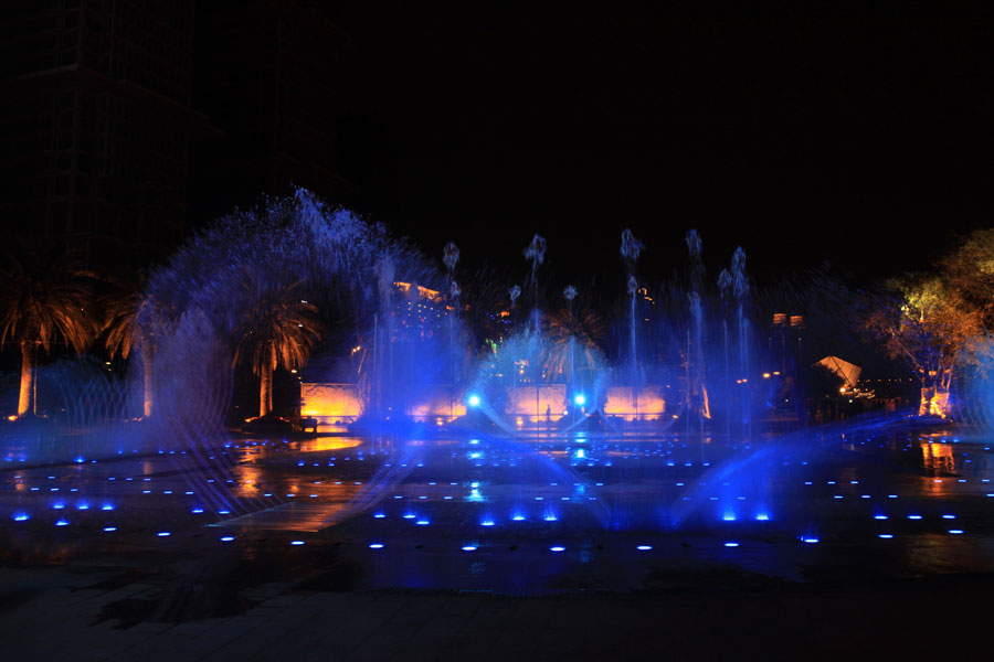 重庆攻略 必来重庆最美江景-南滨路(海棠烟雨公园)