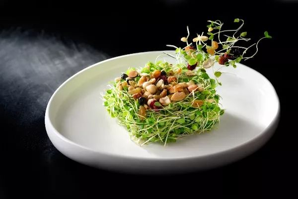 吃货们,看过来!春季时鲜齐上市,南京这些创意菜"争奇斗艳"