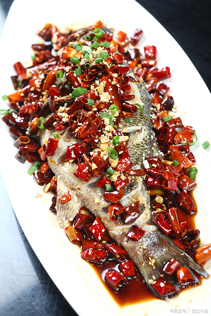 四大硬菜,糖醋扒皮鱼,孜然牛肉,柠香清蒸鲈鱼,麻辣水晶皮冻