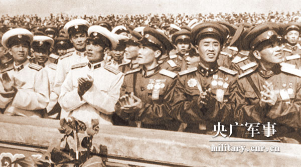 閱兵·檔案|1955年國慶閱兵:第一次出現了將軍領隊