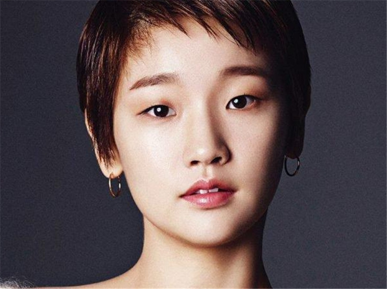 单眼皮一样美哭你!朴宝英金高银上榜,5位单眼皮韩国女艺人